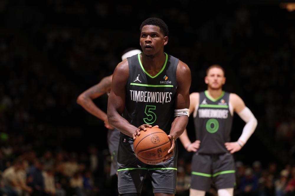 如今又在英 如今又在英