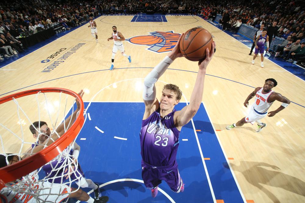 国女足迈向 国女足迈向